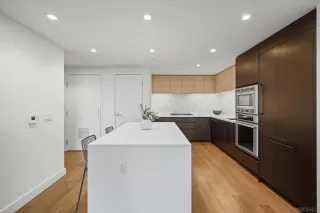 Photo #5: 230000614 Listing