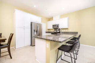 Photo #6: 230000659 Listing