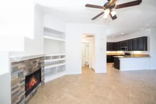 Photo #5: 230000693 Listing