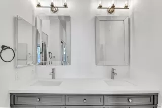 Photo #1: 230000702 Listing