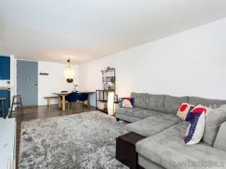 Photo #6: 230000704 Listing