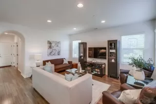 Photo #3: 230000731 Listing