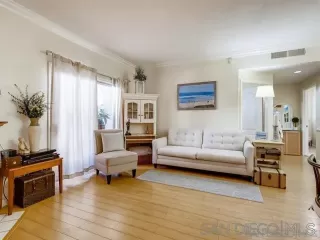 Photo #6: 230000734 Listing