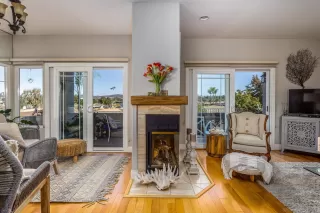 Photo #6: 230000749 Listing