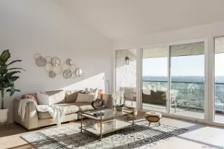 Photo #4: 230000758 Listing 