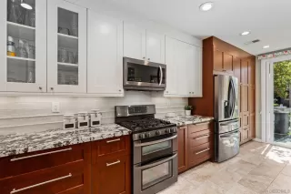 Photo #6: 230000816 Listing