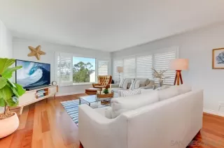 Photo #5: 230000820 Listing