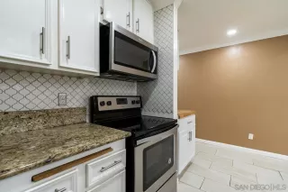 Photo #6: 230000828 Listing