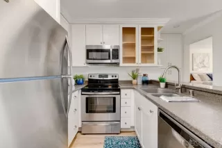 Photo #1: 230000842 Listing