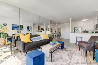 Photo #5: 230000842 Listing