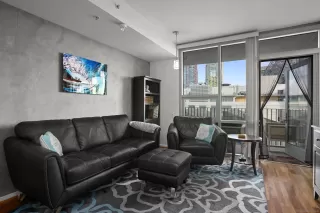 Photo #2: 230000852 Listing 