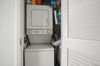 Photo #6: 230000852 Listing 