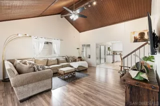 Photo #3: 230000853 Listing