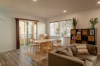 Photo #6: 230000858 Listing