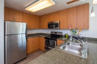 Photo #4: 230000860 Listing