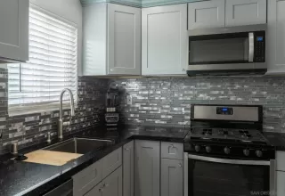 Photo #2: 230000880 Listing