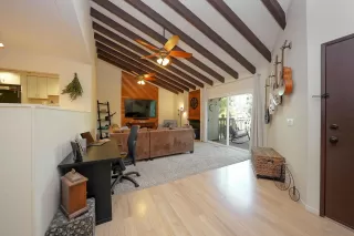 Photo #1: 230000905 Listing