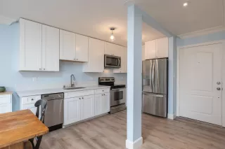 Photo #3: 230000906 Listing 