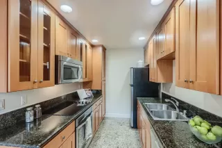 Photo #1: 230000912 Listing