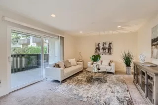 Photo #3: 230000912 Listing