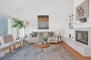 Photo #2: 230000918 Listing 