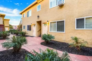 Photo #1: 230000944 Listing