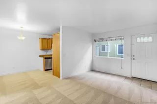 Photo #3: 230000944 Listing