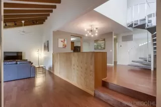 Photo #3: 230000955 Listing