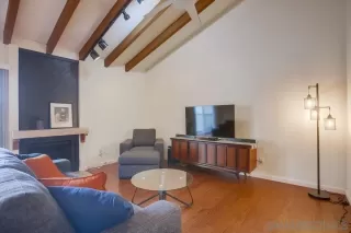 Photo #6: 230000955 Listing