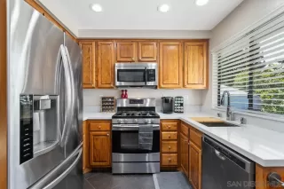 Photo #6: 230000957 Listing