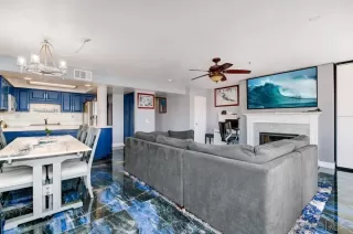 Photo #5: 230000965 Listing