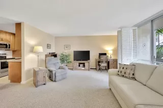 Photo #4: 230001055 Listing