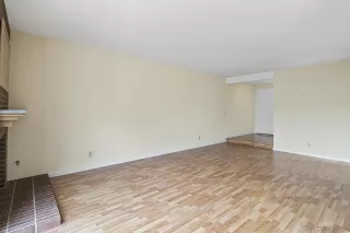 Photo #3: 230001057 Listing