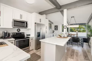 Photo #2: 230001073 Listing