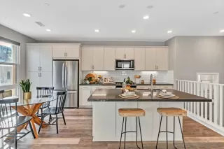 Photo #4: 230001093 Listing