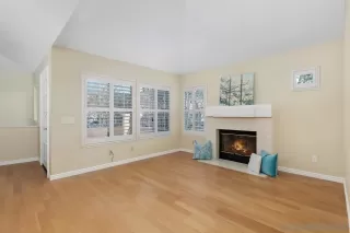 Photo #3: 230001130 Listing