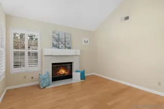 Photo #4: 230001130 Listing