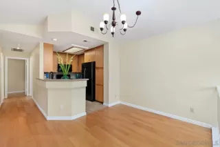 Photo #6: 230001130 Listing