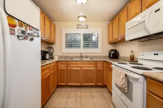 Photo #6: 230001131 Listing