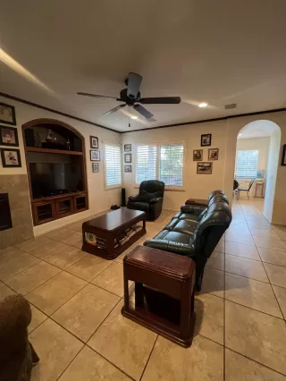 Photo #2: 230001151 Listing