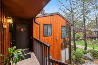 Photo #3: 230001153 Listing