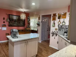 Photo #3: 230001160 Listing