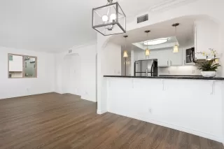 Photo #4: 230001202 Listing