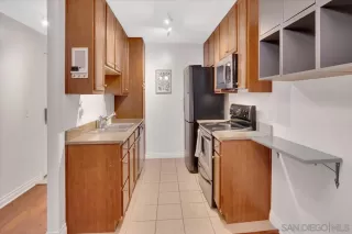 Photo #5: 230001293 Listing