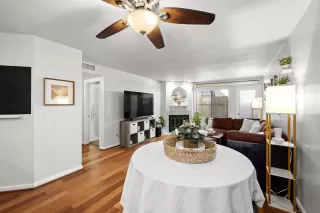 Photo #4: 230001320 Listing