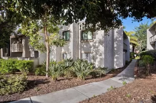 Photo #2: 230001327 Listing