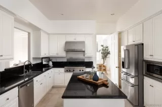 Photo #5: 230001344 Listing