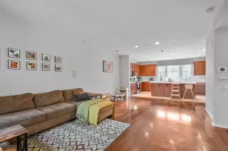 Photo #3: 230001360 Listing