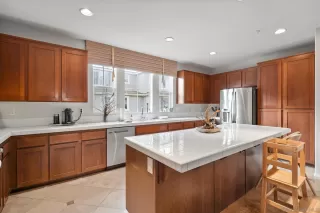 Photo #4: 230001360 Listing