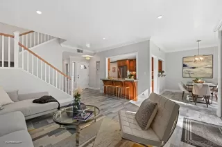 Photo #4: 230001415 Listing 